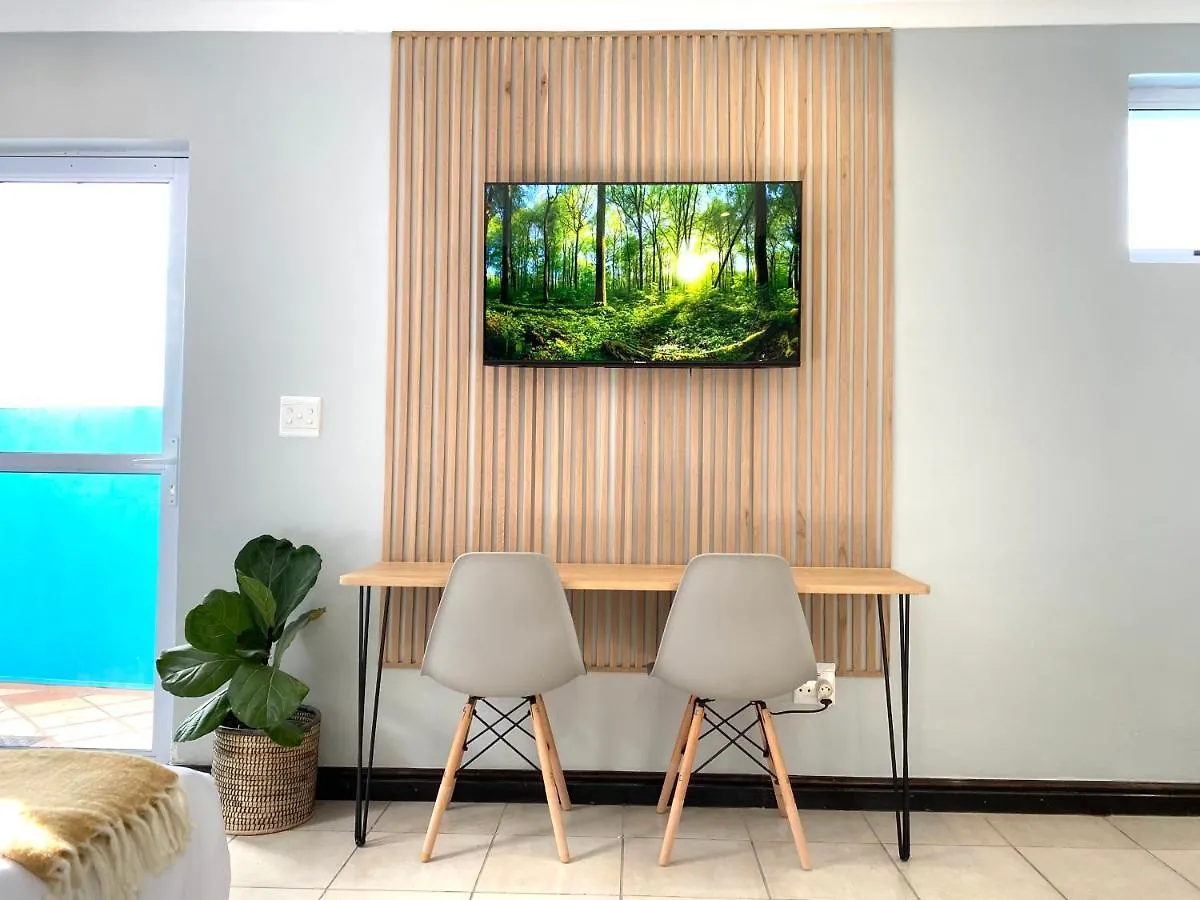 Cozy Beachside Studio Apartment On Surfers Corner Cape Town South Africa